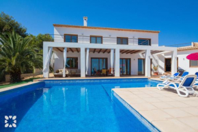 Villa Fustera by Abahana Villas